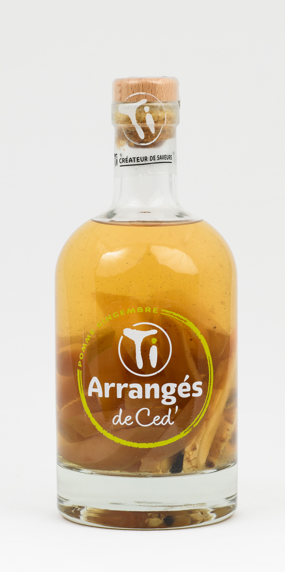 Rhum arrangé Pomme Gingembre - Bouteille de 70 cl - Vente spiritueux en  ligne